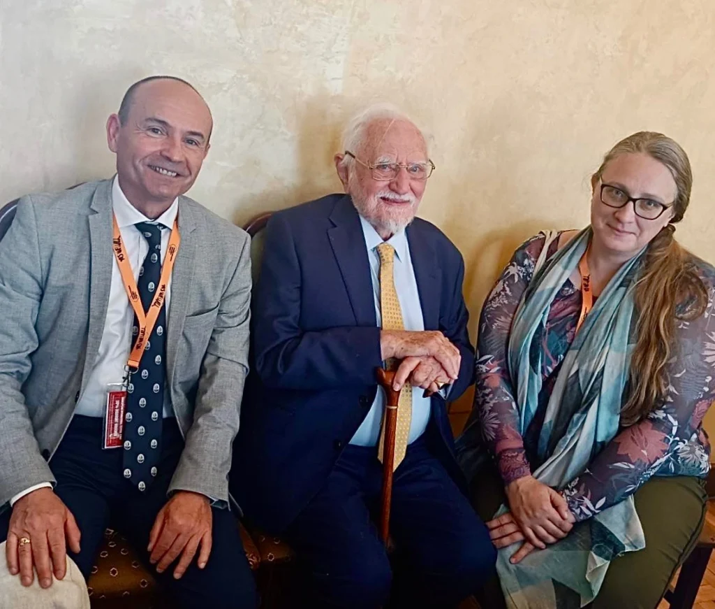 nasi członkowie z prof. Stanleyem Wellsem